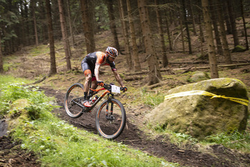 Fahrrad-Service und -verleihstationen, auch Elektro-Fahrräder